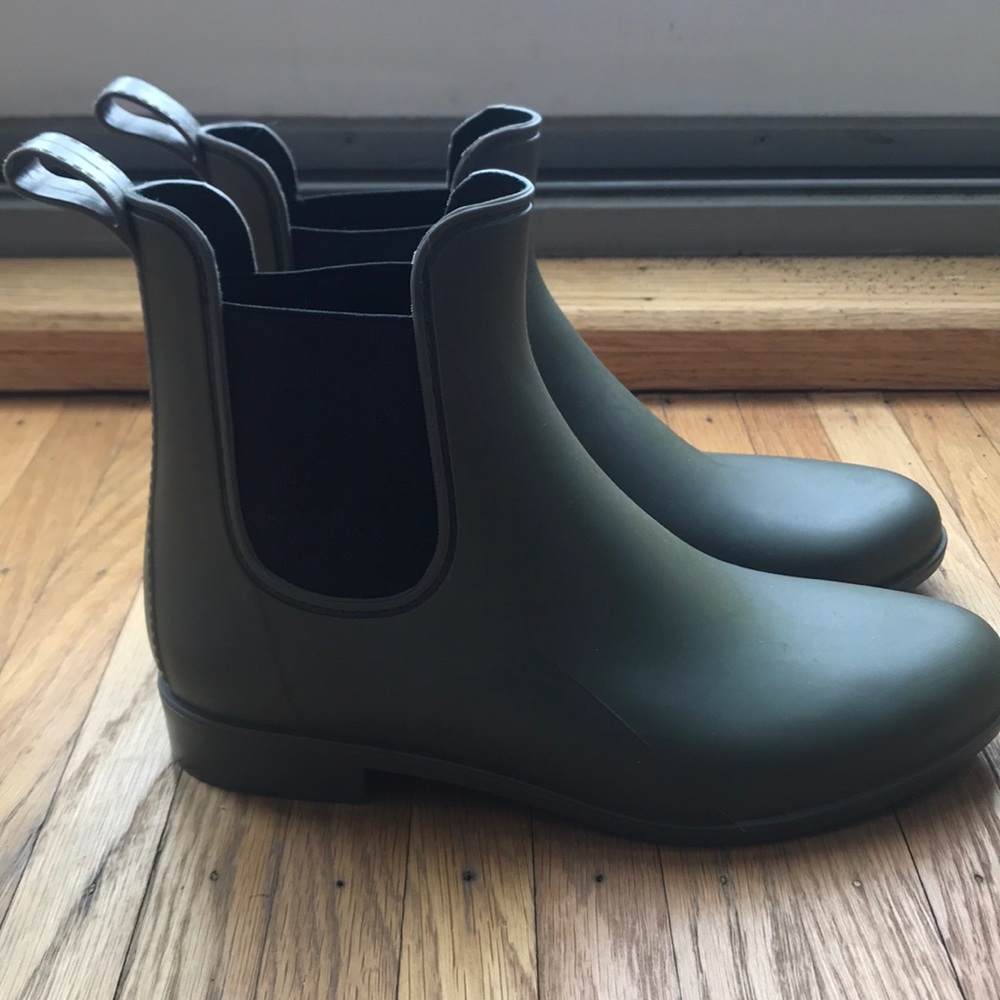 Chelsea style rain boots